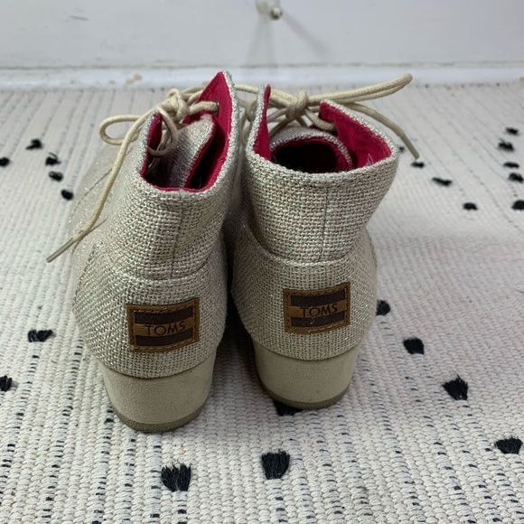 Toms Desert Wedge Tan Metallic Boot - Picture 3 of 10